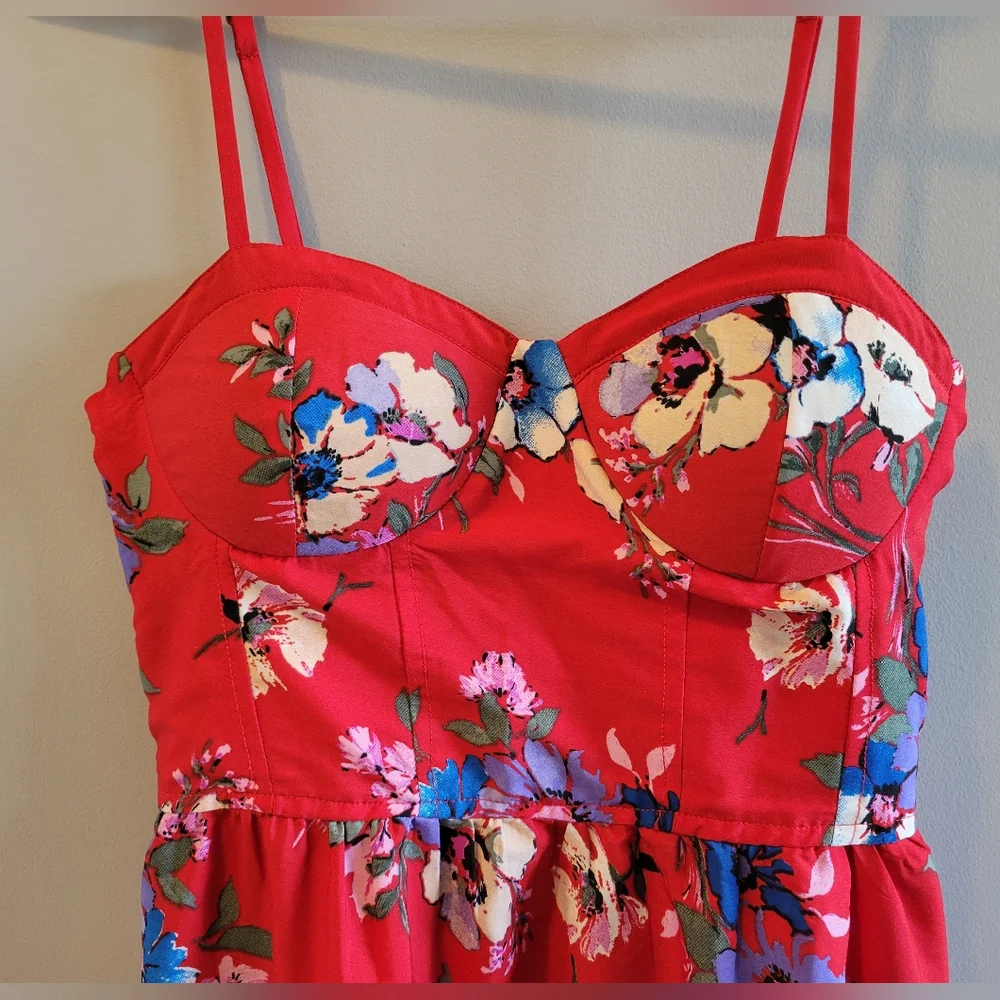 Size S B.O.G. Bustier Summer Dress. - Picture 4 of 10